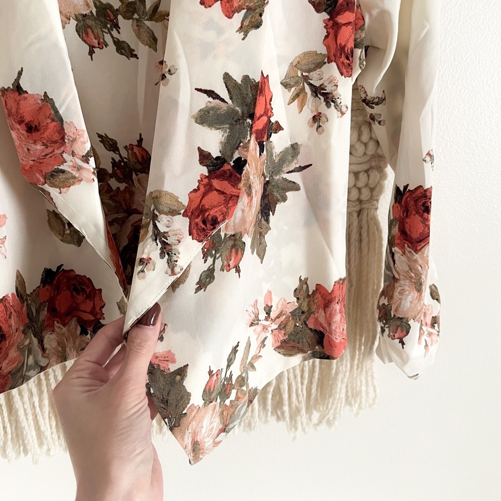 Love Tree Floral Cropped Blazer NWT - Picture 4 of 9